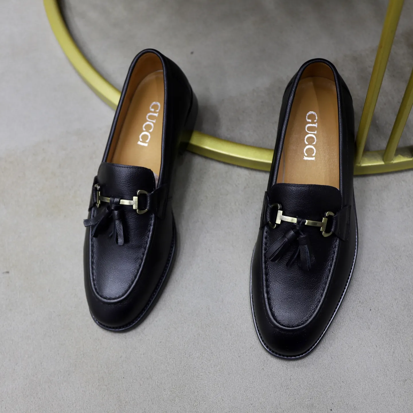 Men's shoes: 480💰🙅‍♂️🙅‍♂️🙅‍♂️ Brand: Gucci GuCCI Standard code: Men's code 38-44 (45 can be customized) Grade: Same style as the official website Original order quality Material: Original cowhide surface Comfortable lining Original outsole Style category: Men's fashionable casual leather shoes Distinguished big-name luxury elements Top luxury Color: actual picture color